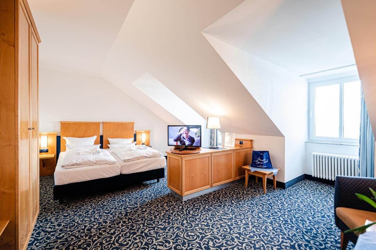 צינוביץ Hotel Asgard'S Meereswarte מראה חיצוני תמונה