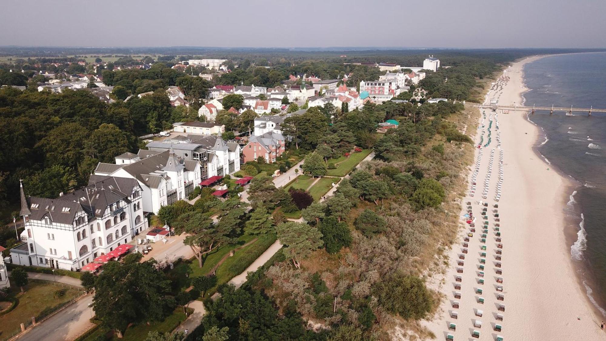 צינוביץ Hotel Asgard'S Meereswarte מראה חיצוני תמונה