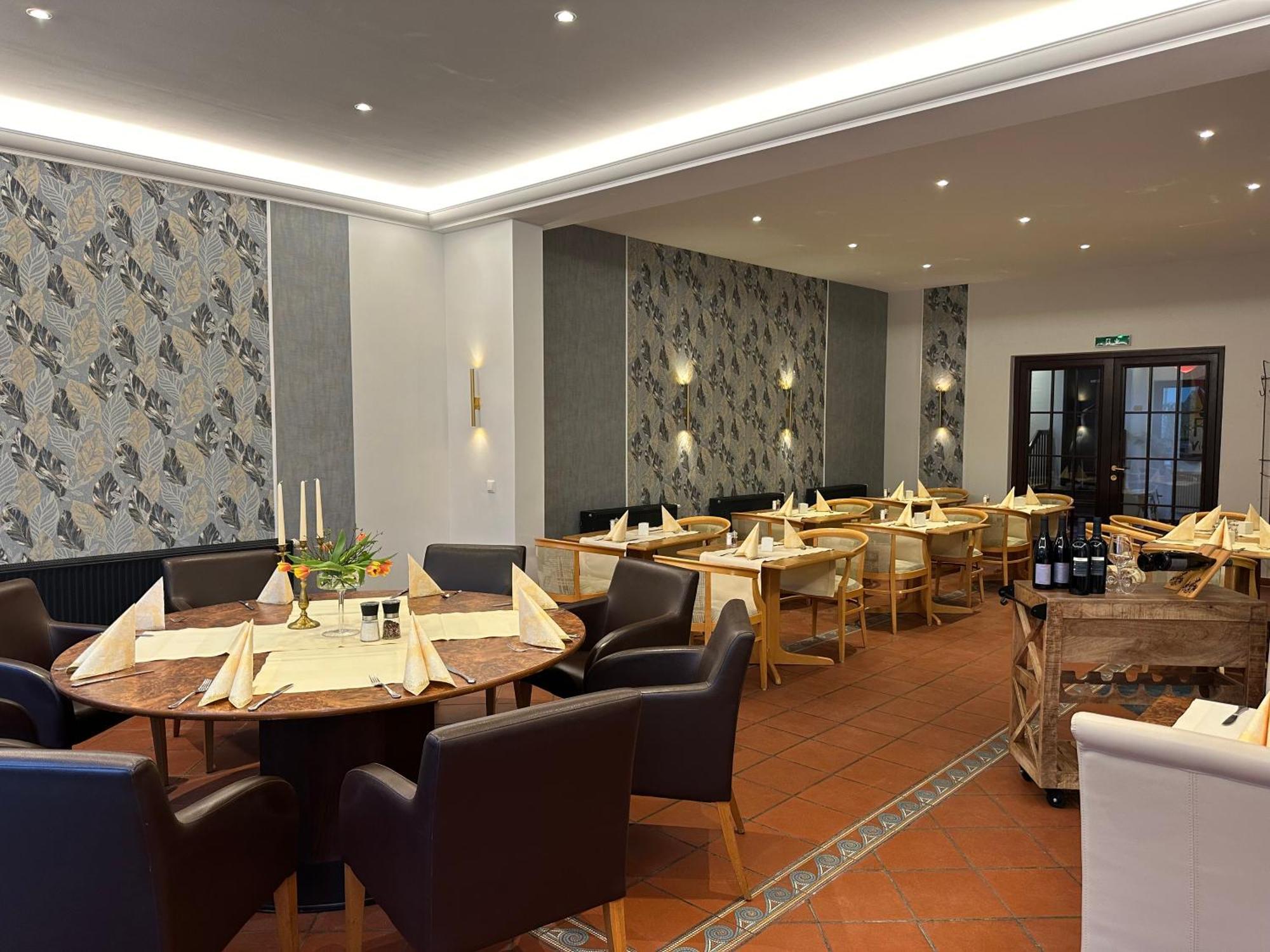 צינוביץ Hotel Asgard'S Meereswarte מראה חיצוני תמונה