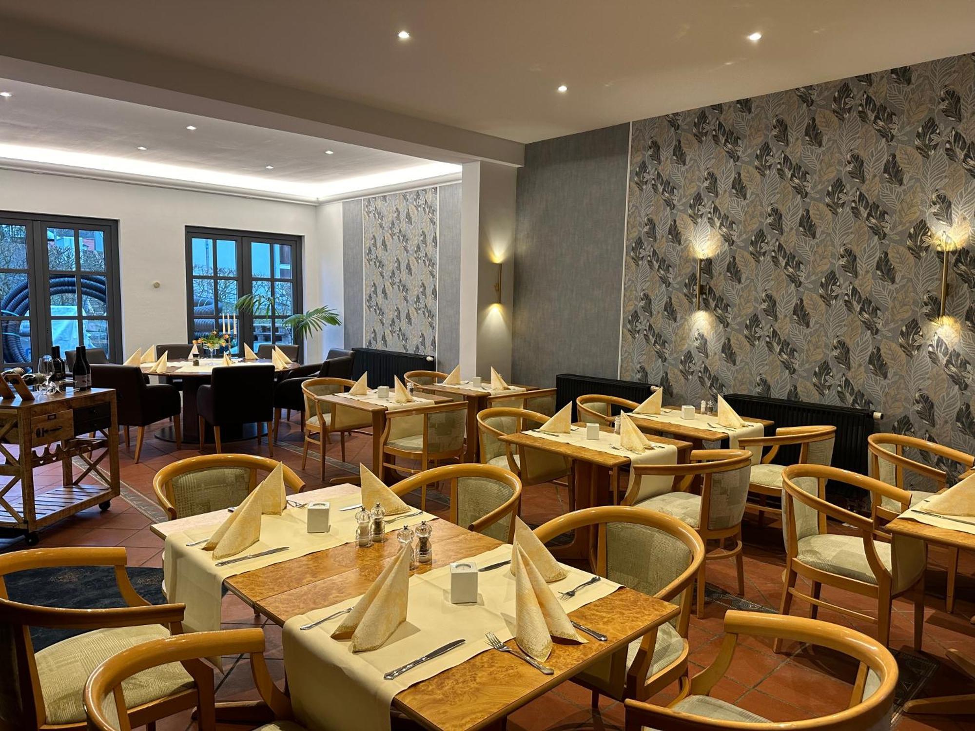 צינוביץ Hotel Asgard'S Meereswarte מראה חיצוני תמונה