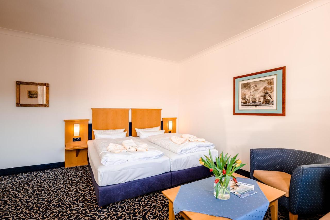 צינוביץ Hotel Asgard'S Meereswarte מראה חיצוני תמונה