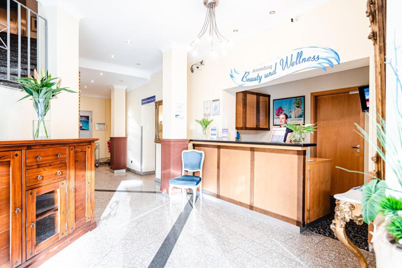 צינוביץ Hotel Asgard'S Meereswarte מראה חיצוני תמונה
